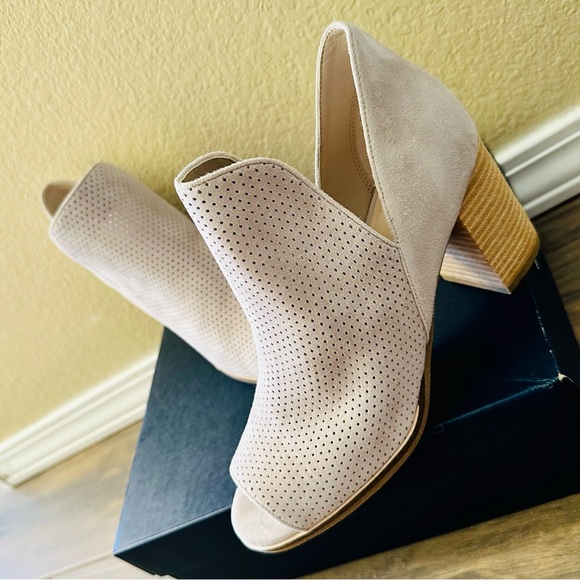 NEW IN BOX! Cole Haan Suede Shiloh Open Toe Booties - Picture 4 of 16